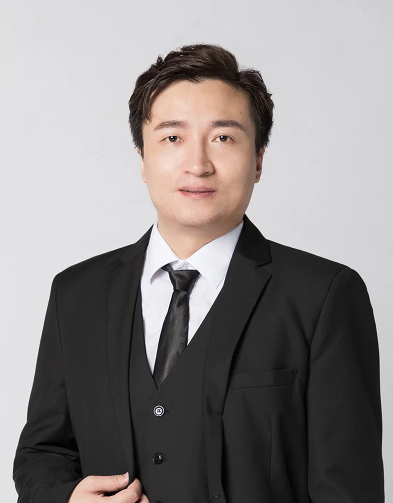 李